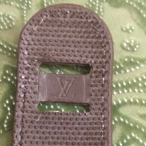 Louis Vuitton Large Monogram Shoulder Strap Pad - Picture 6 of 6